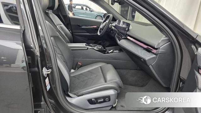BMW i5 (G60) 2023 Серый из Кореи, фото 2