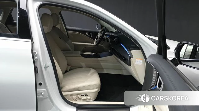 Kia The New K8 Hybrid 2024 Белый из Кореи, фото 2