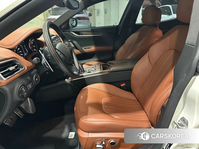 Maserati Ghibli id 4462892 из Кореи 2
