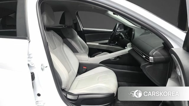Hyundai Avante (CN7) 2022 Белый из Кореи, фото 2