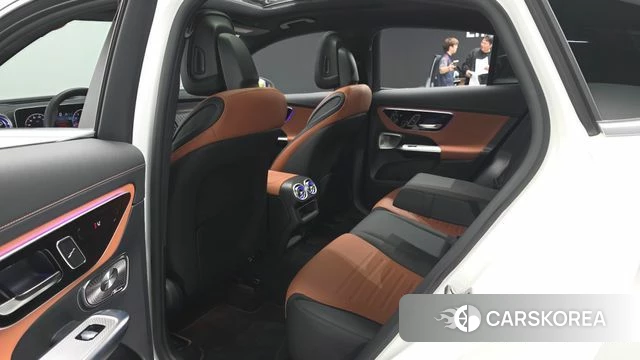 Mercedes-Benz GLC-Class X254 2024 Белый из Кореи, фото 2