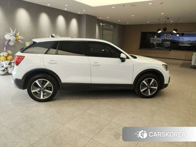 Audi Q2L 2020 Белый из Китая, фото 2