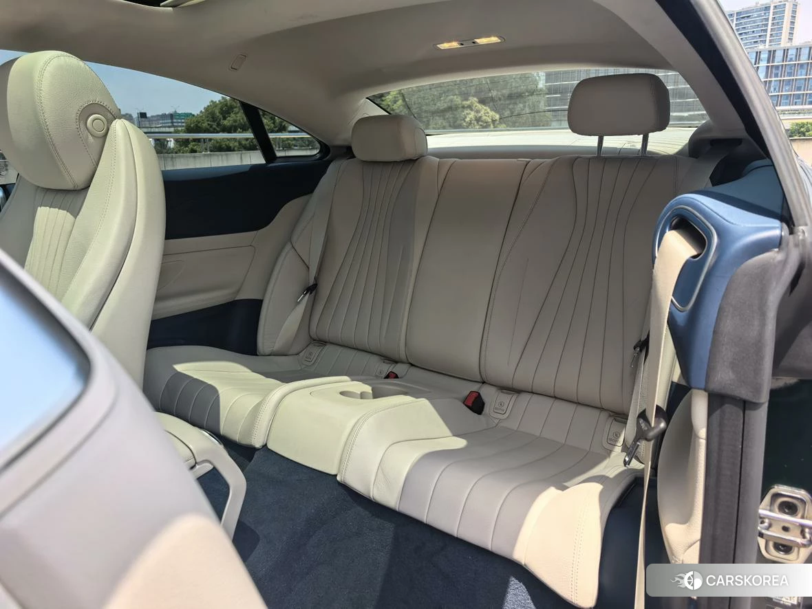 Mercedes-Benz E-Class 2022 Зеленый из Китая, фото 2