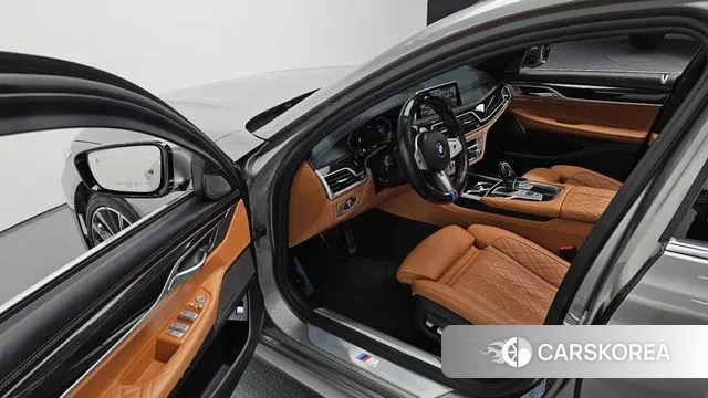BMW 7 Series (G11) 2020 Серебристо-серый из Кореи, фото 2