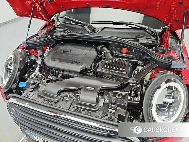 Mini Cooper Clubman 2023 Красный из Кореи, фото 2