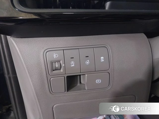 Hyundai Staria 2022 Темно-зеленый из Кореи, фото 2