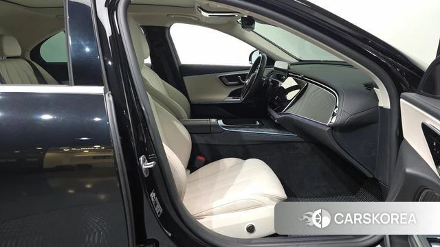 Mercedes-Benz E-Class W214 2025 Черный из Кореи, фото 2