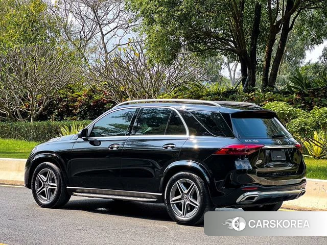 Mercedes-Benz GLE 2024 Черный из Китая, фото 2