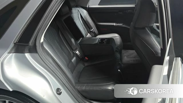 Hyundai Grandeur (GN7) 2024 Серебряный из Кореи, фото 2
