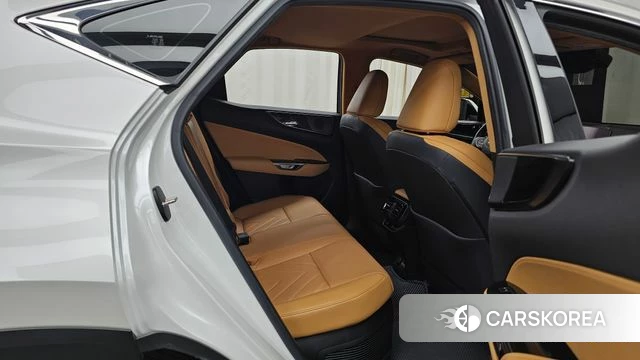 Lexus NX350h Second generation 2023 Белый из Кореи, фото 2
