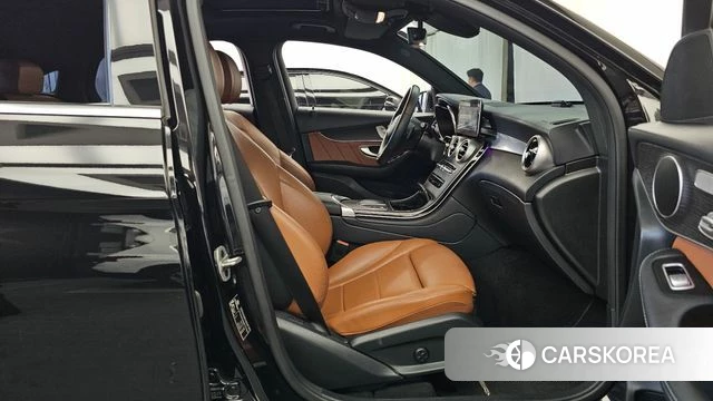 Mercedes-Benz GLC-Class X253 2021 Черный из Кореи, фото 2