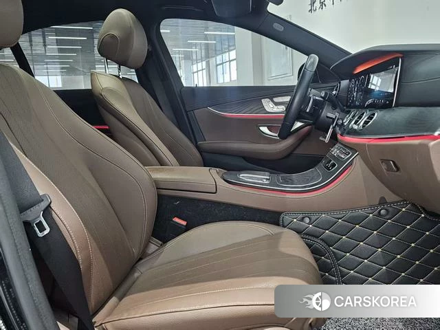 Mercedes-Benz E-Class 2021 Черный из Китая, фото 2