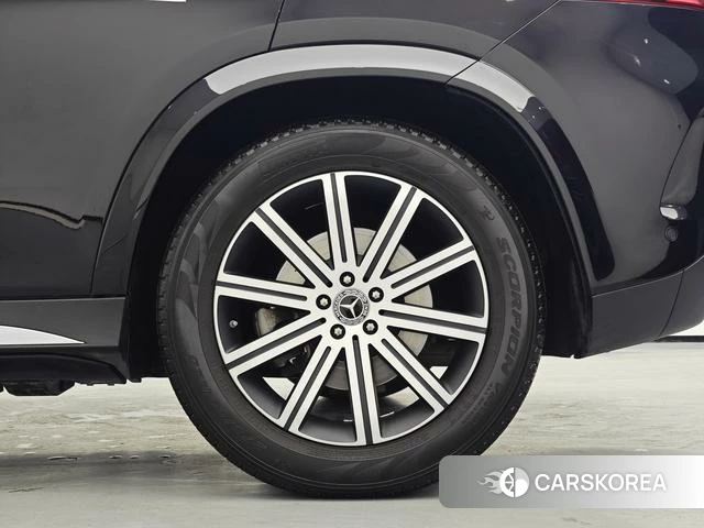 Mercedes-Benz GLE 2024 Черный из Китая, фото 2
