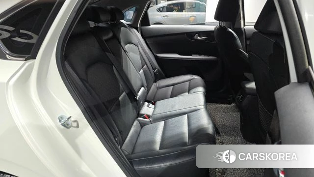 Kia The New K3 2nd generation 2022 Белый из Кореи, фото 2