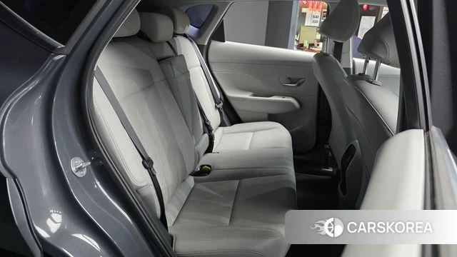 Hyundai Kona (SX2) 2023 Серый из Кореи, фото 2