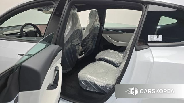 Tesla Model Y 2026 Белый из Кореи, фото 2