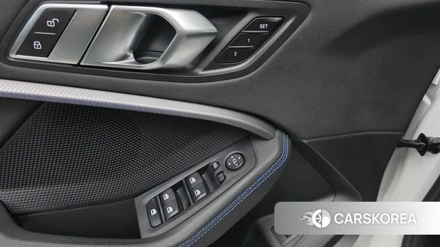BMW 1 Series (F40) 2023 Белый из Кореи, фото 2