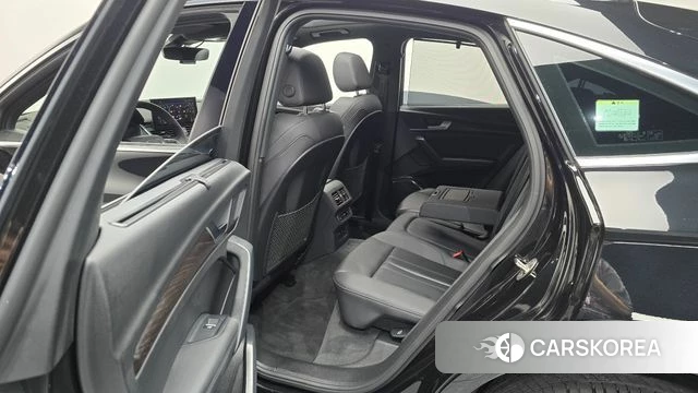 Audi Q5 (FY) 2023 Черный из Кореи, фото 2
