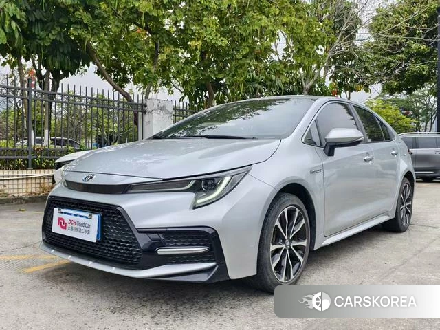 Toyota Levin 2021 Серебристо-серый из Китая, фото 2