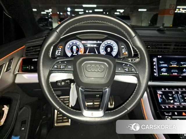 Audi Q8 (4M) 2021 Черный из Кореи, фото 2