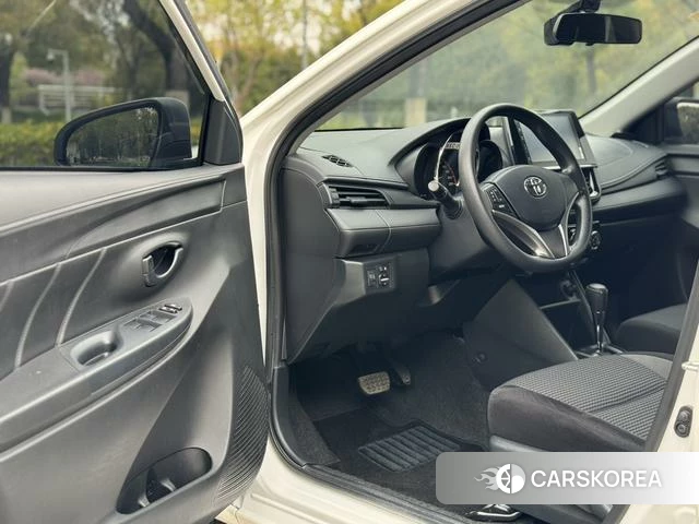 Toyota Vios 2021 Белый из Китая, фото 2
