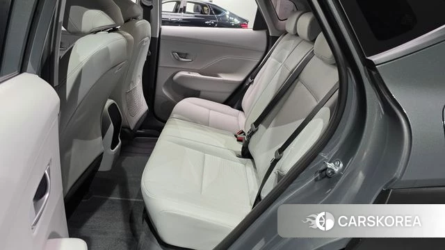 Hyundai Kona (SX2) 2026 Серебристо-серый из Кореи, фото 2