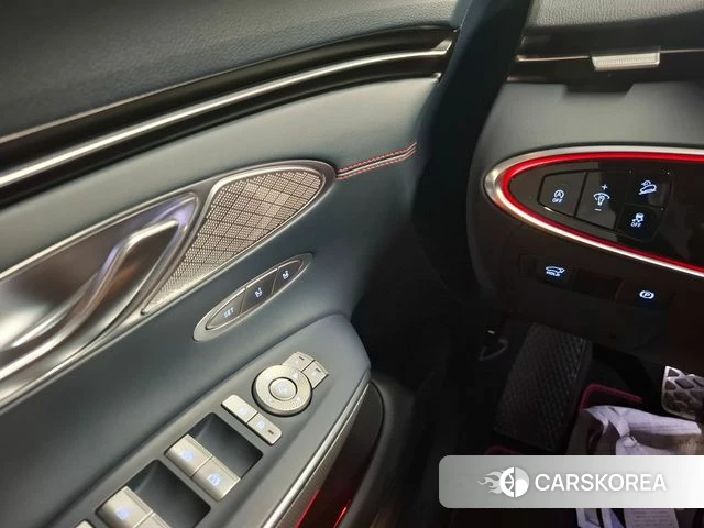Genesis GV70 2021 Синий из Кореи, фото 2