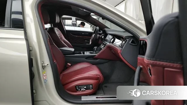 Bentley Flying Spur 3rd Generation 2022 Жемчужный цвет из Кореи, фото 2