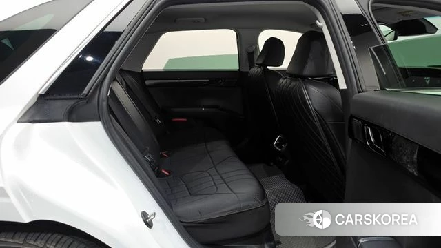 Hyundai Grandeur (GN7) 2024 Белый из Кореи, фото 2