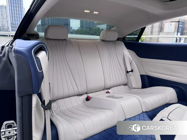 Mercedes-Benz E-Class 2023 Зеленый из Китая, фото 2