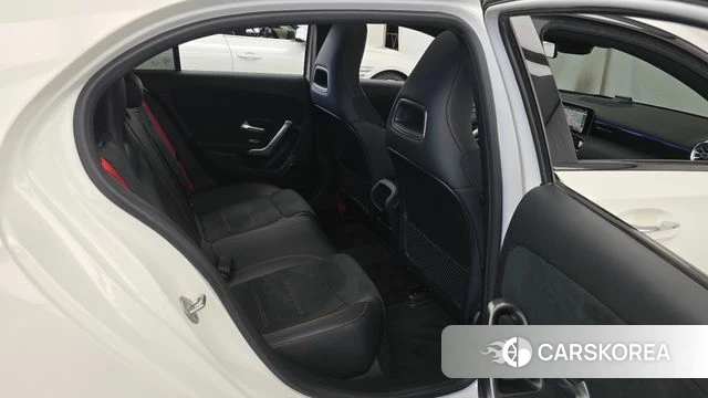 Mercedes-Benz A-Class W177 2020 Белый из Кореи, фото 2