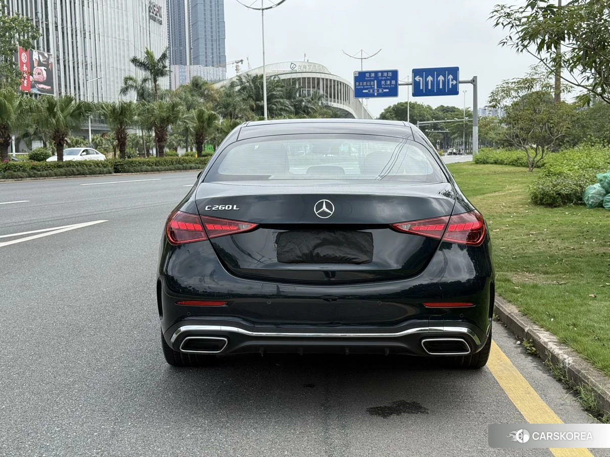 Mercedes-Benz C-class 2023 Зеленый из Китая, фото 2