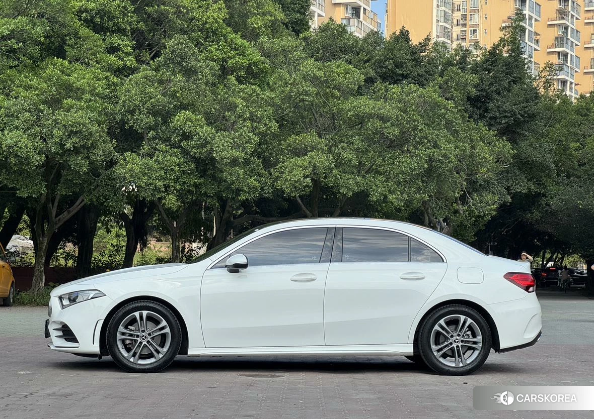 Mercedes-Benz A-Class 2021 Белый из Китая, фото 2