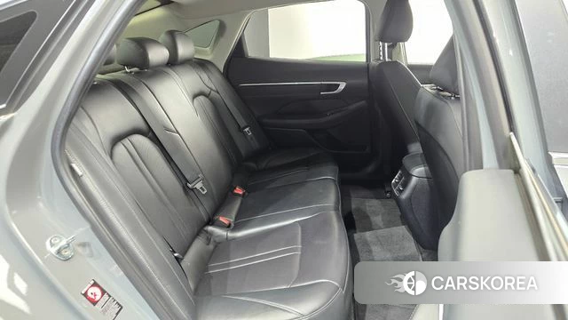 Hyundai Sonata (DN8) 2022 Серебристо-серый из Кореи, фото 2