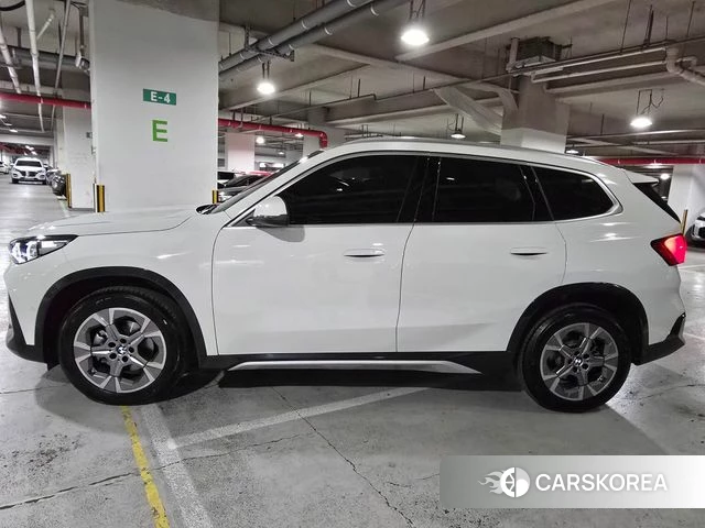 BMW X1 (U11) 2025 Белый из Кореи, фото 2