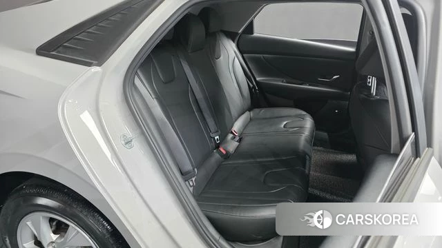 Hyundai Avante (CN7) 2021 Серебряный из Кореи, фото 2