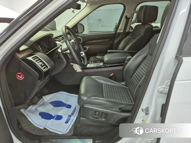 Land Rover Discovery 5 2019 Белый из Кореи, фото 2