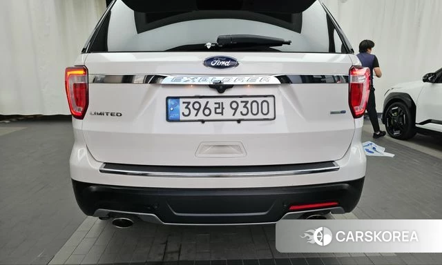 Ford Explorer 2018 Белый из Кореи, фото 2