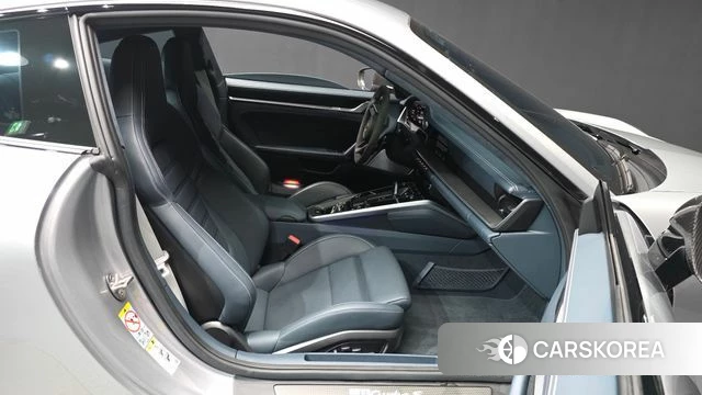 Porsche 911(992) 2022 Серебристо-серый из Кореи, фото 2