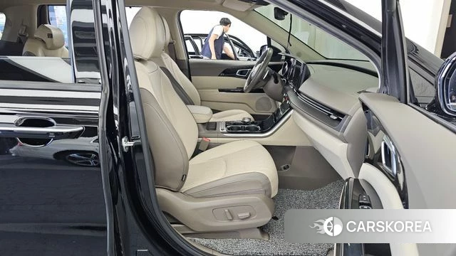 Kia Carnival 4th generation 2021 Черный из Кореи, фото 2