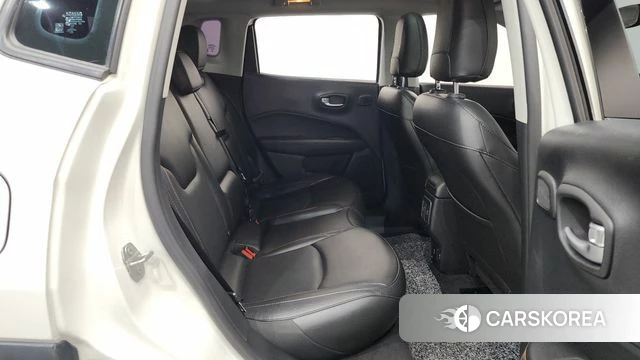 Jeep Compass 2nd Generation 2019 Белый из Кореи, фото 3