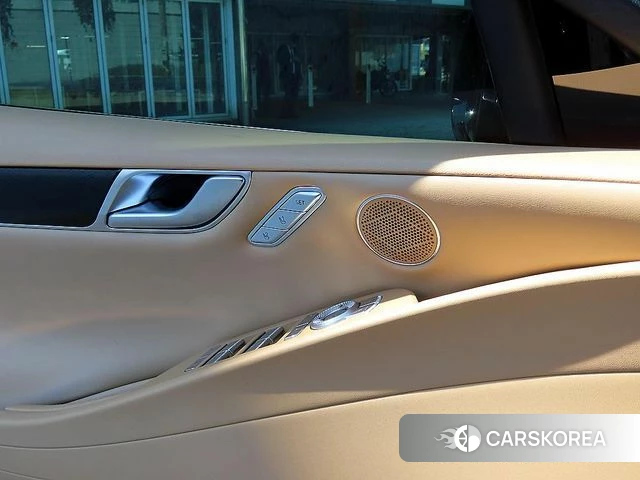 Genesis G80 (RG3) 2024 Черный из Кореи, фото 2