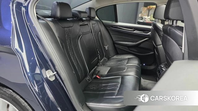 BMW 5 Series (G30) 2019 Синий из Кореи, фото 2