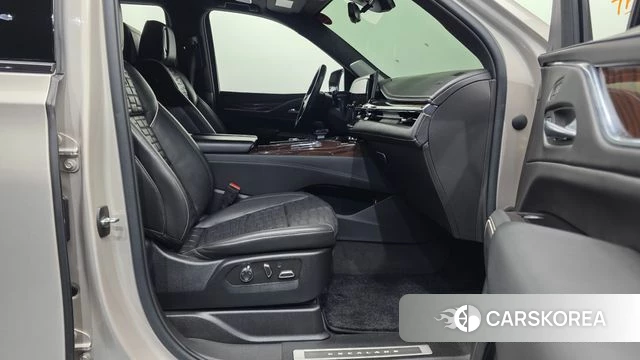 Cadillac Escalade 5th Generation 2022 Песочный из Кореи, фото 2