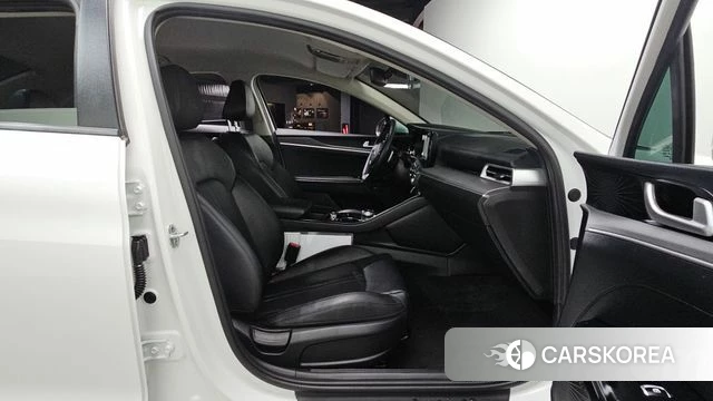 Kia K5 3rd generation 2021 Белый из Кореи, фото 2