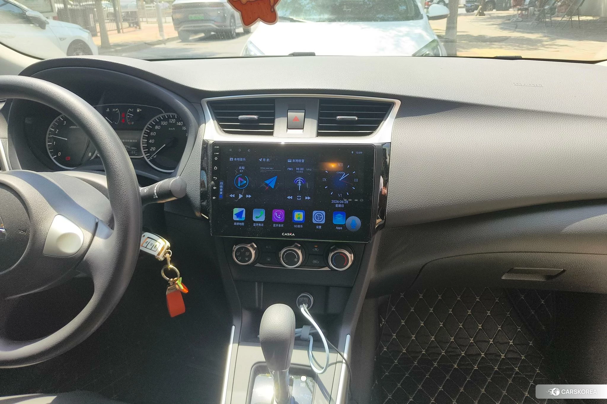 Nissan Sylphy 2025 Белый из Китая, фото 2