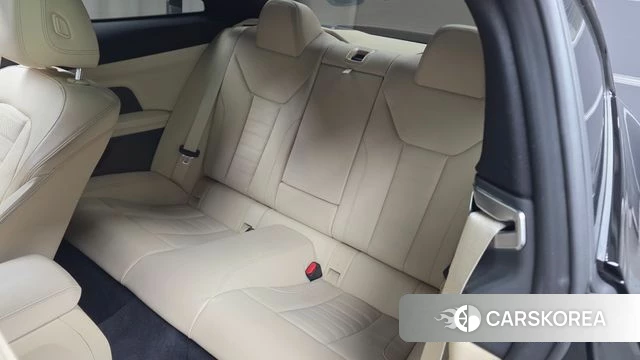 BMW 4 Series (G22) 2021 Черный из Кореи, фото 2