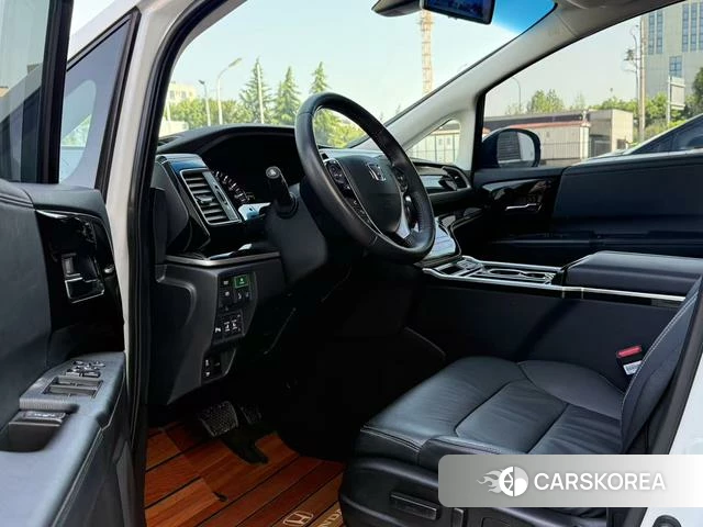 Honda Elysion 2021 Белый из Китая, фото 2