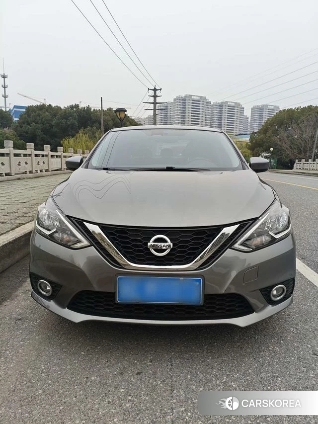 Nissan Sylphy 2023 Темно-серый из Китая, фото 2