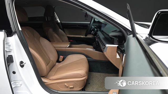 Hyundai Grandeur Hybrid (GN7) 2024 Белый из Кореи, фото 2